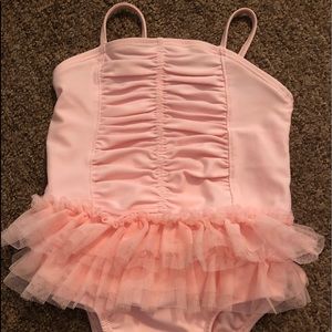 Infant girls Old Navy Pink ruched with tutu 6-12 m